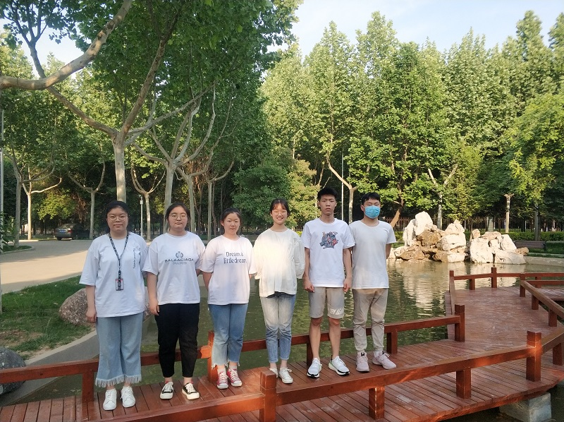 济源高级中学开展《绽放战疫青春61坚定制度自信——青春有榜样》