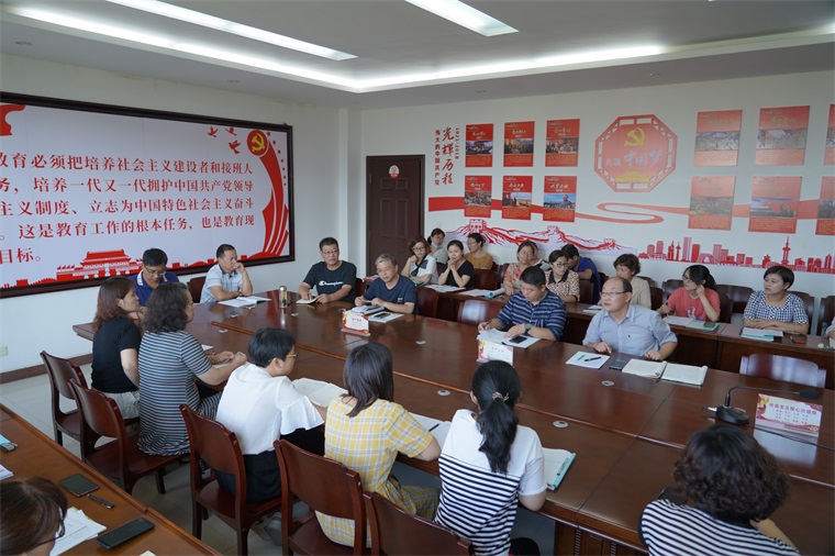 74e36841a5c478cb13b53f42336cf1b.jpg 74e36841a5c478cb13b53f42336cf1b.jpg